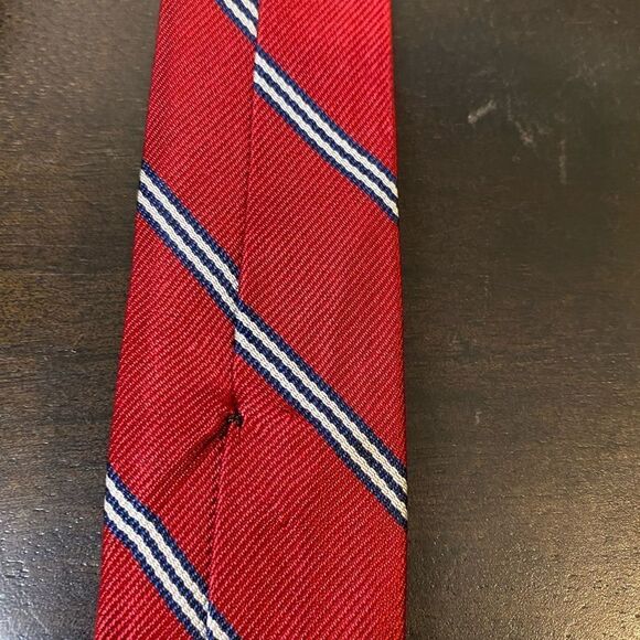 Brooks Brothers silk red with white and black striped tie - Picture 5 of 5